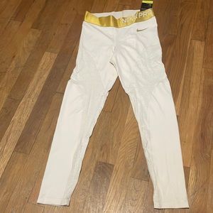 NWT Nike Pro Leggings